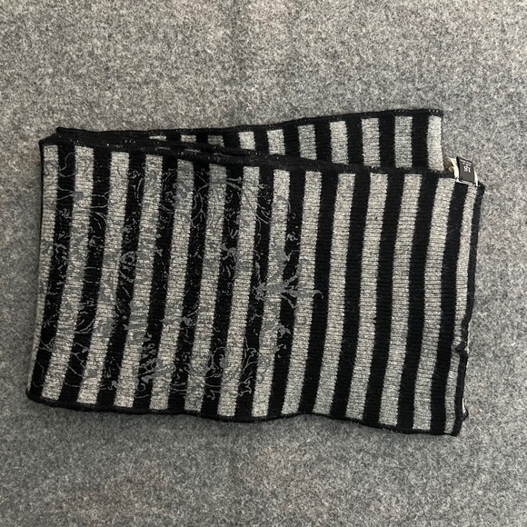 NORDSTROM Black & Grey Striped Wool Scarf 8' Long - Picture 5 of 5